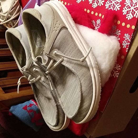 Hey Dude Shoes - Hey Dudes sz 7 grey. Good condition